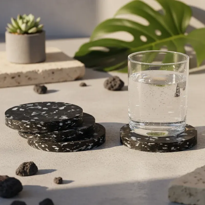 Posavasos de línea HoReCa en plástico reciclado, fabricados por Revivir para hoteles y restaurantes